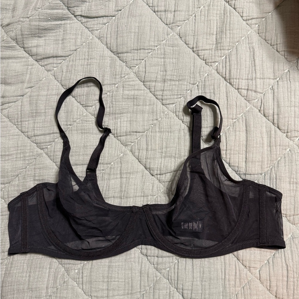 SKIMS ULTRA FINE MESH UNDERWIRE SCOOP BRA - SIZE 40B